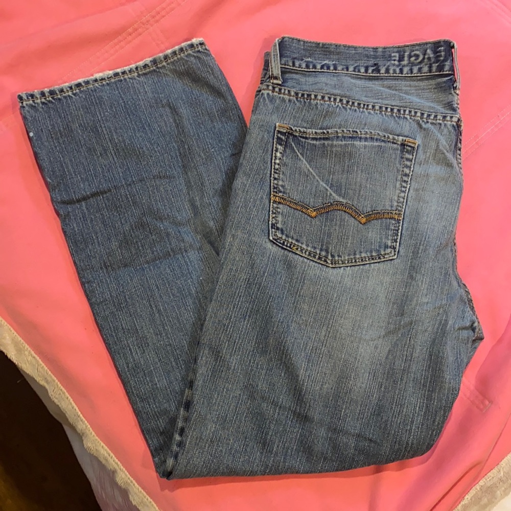 American eagle men’s low rise boot cut jeans W34 L30